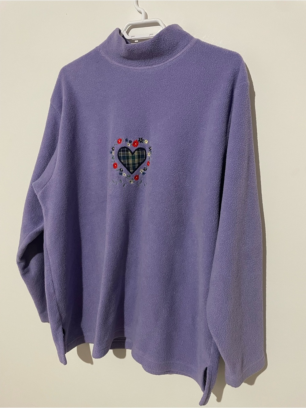 Vintage Lavender Fleece Pullover with Heart Embroidery